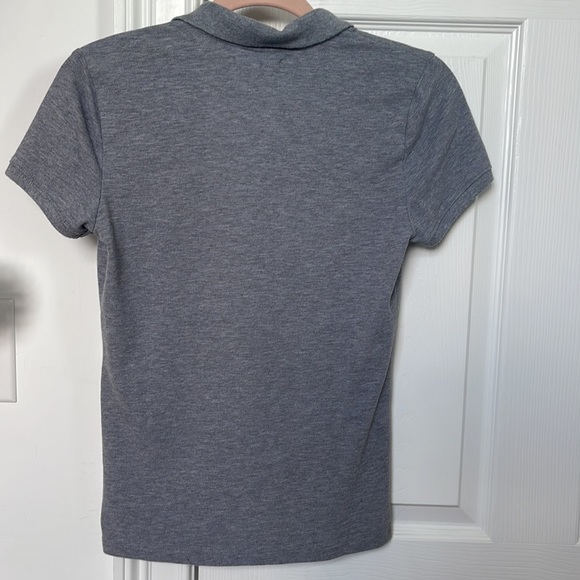 Girls polo shirt, gray, medium, from Aeropostale, and in great condition. - Picture 2 of 2